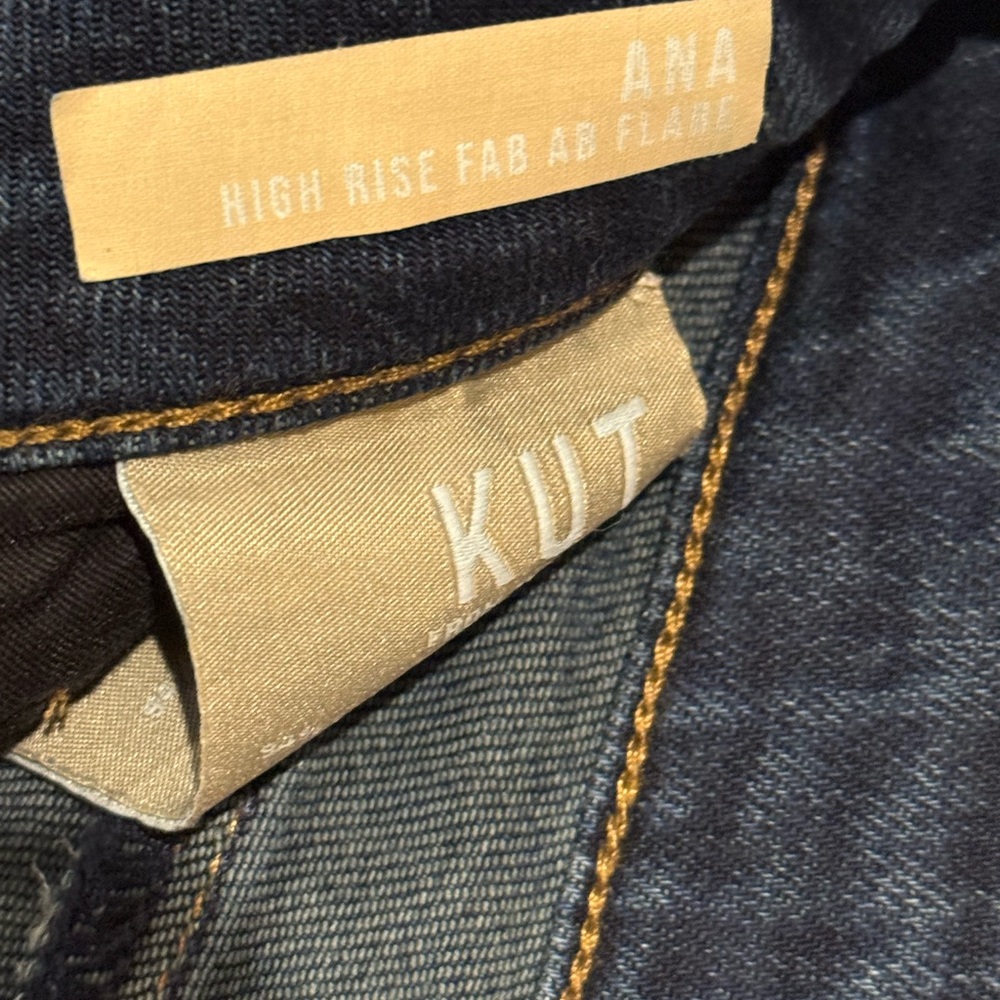 KUT from the Kloth Dark Blue High Rise “Fab Ab Ana” Flare Jeans - Picture 4 of 6